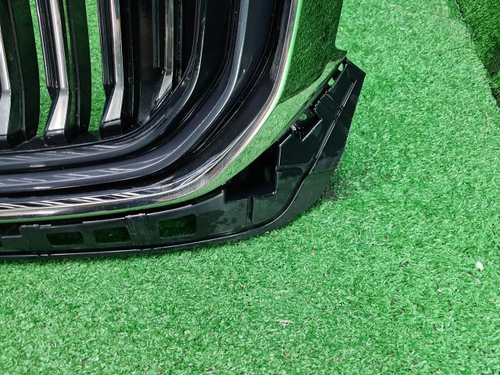Решетка радиатора Geely Monjaro (2021-н.в.)