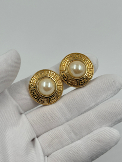 Клипсы с «жемчугом» Givenchy