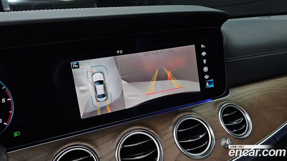 Mercedes-Benz E-Class W213 E220d 4MATIC Exclusive (12.2021)