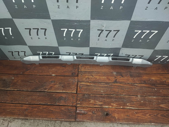 Накладка переднего бампера GAC GS8 1 16-23 Б/У Оригинал 7105029CAD0100