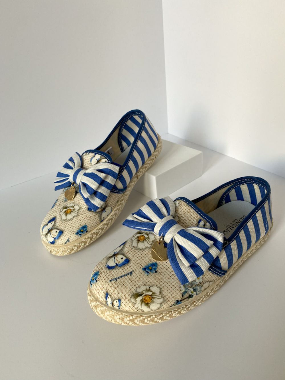 Новые текстильные слипоны  Monnalisa, 32