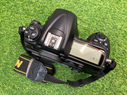 Nikon D300s 22.000 кадров