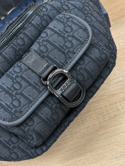 Поясная сумка Dior