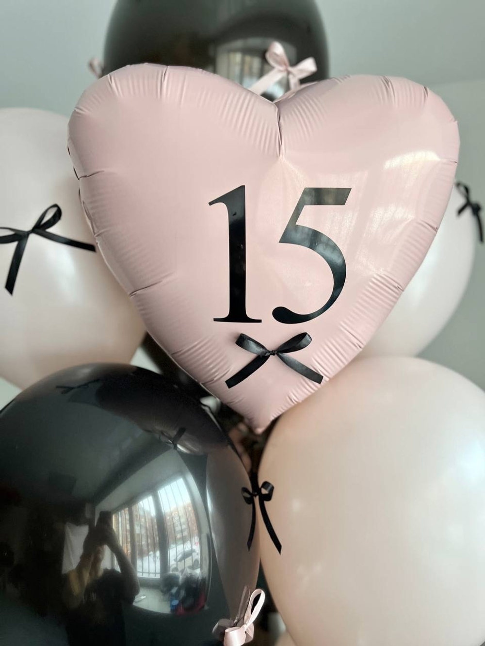 Воздушные шары с бантиками розово черные №2649