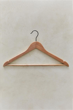 ZARA HOME ЛАКИРОВАННАЯ ВЕШАЛКА (НАБОР ИЗ 3 ШТ.), СВЕТЛО-БЕЖЕВЫЙ