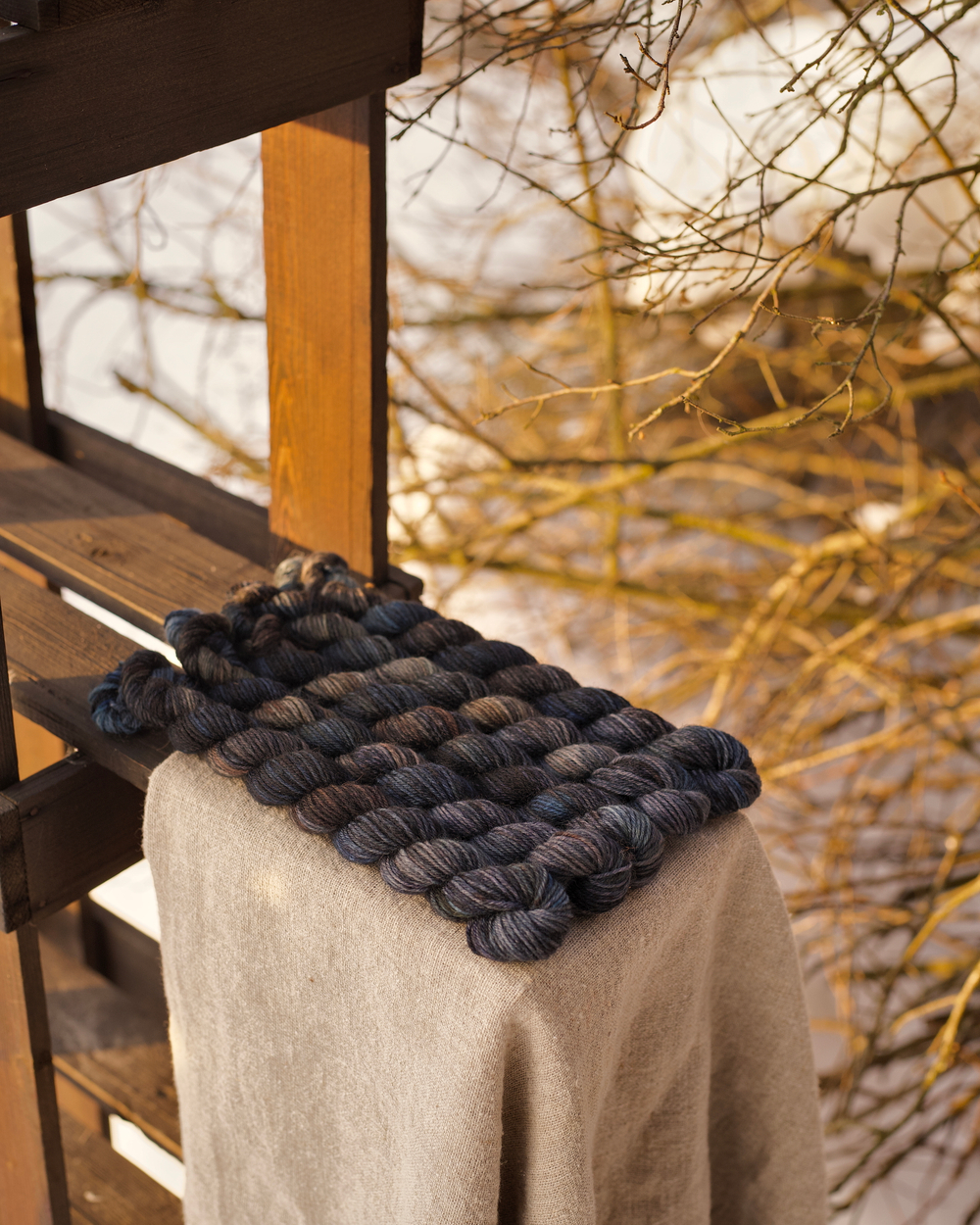 Носочная пряжа с добавлением шерсти "Тёмная ночь" 20 г