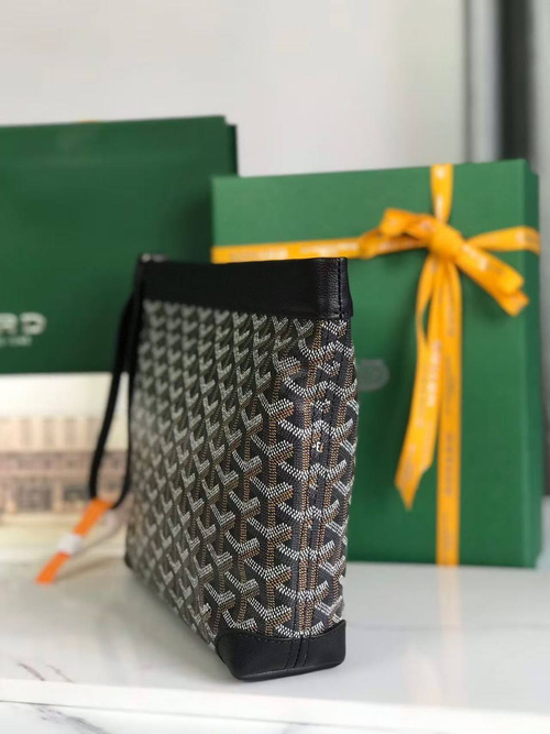 Клатч Goyard