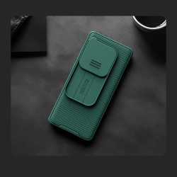 Чехол зеленого цвета (Deep Green) с защитной шторкой для камеры от Nillkin на Oneplus 12, серия CamShield Pro Case