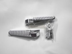 Pillion step, footrest, footpeg, rear, passenger step. 1 Pair aftermarket set. Made in Thailand. Copy of 50730-KT7-761 50720-KT7-761