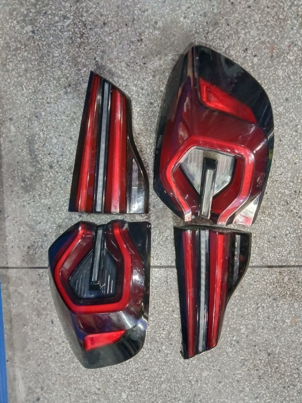 Задние фонари оригинал BMW X3 F25/F97 2018-2022 (пара)