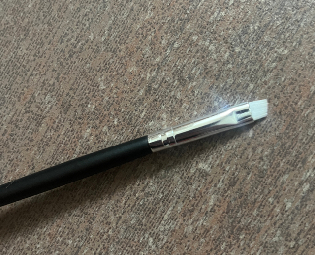 Кисть №9 для окрашивания бровей