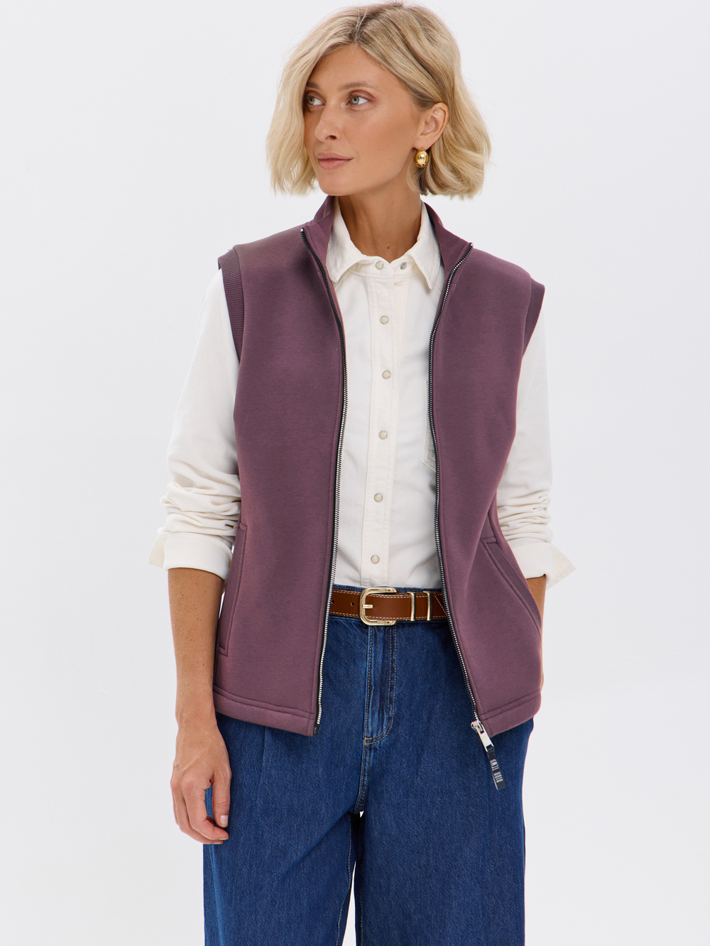 Жилет с начесом на молнии