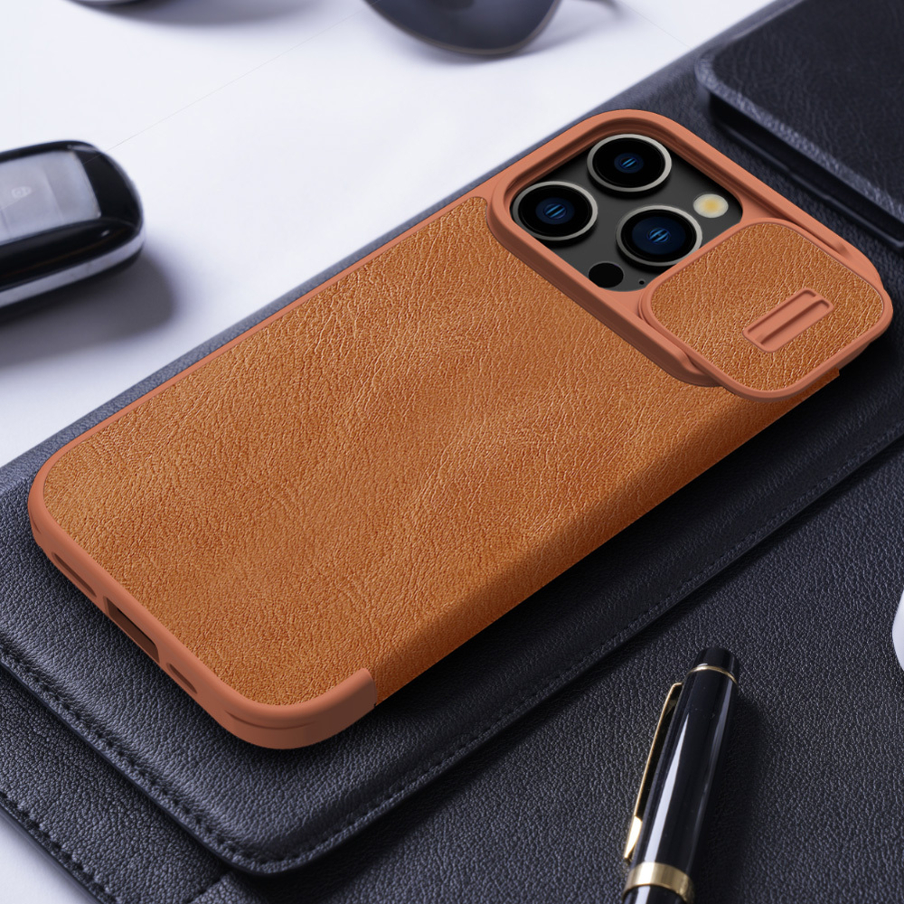 Кожаный чехол книжка коричневого цвета от Nillkin для iPhone 15 Pro Max, серия Qin Pro Leather с защитной шторкой для камеры