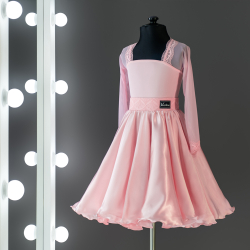 розовое платье для бальных танцев