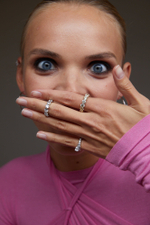 Кольцо с подвеской каплей белой