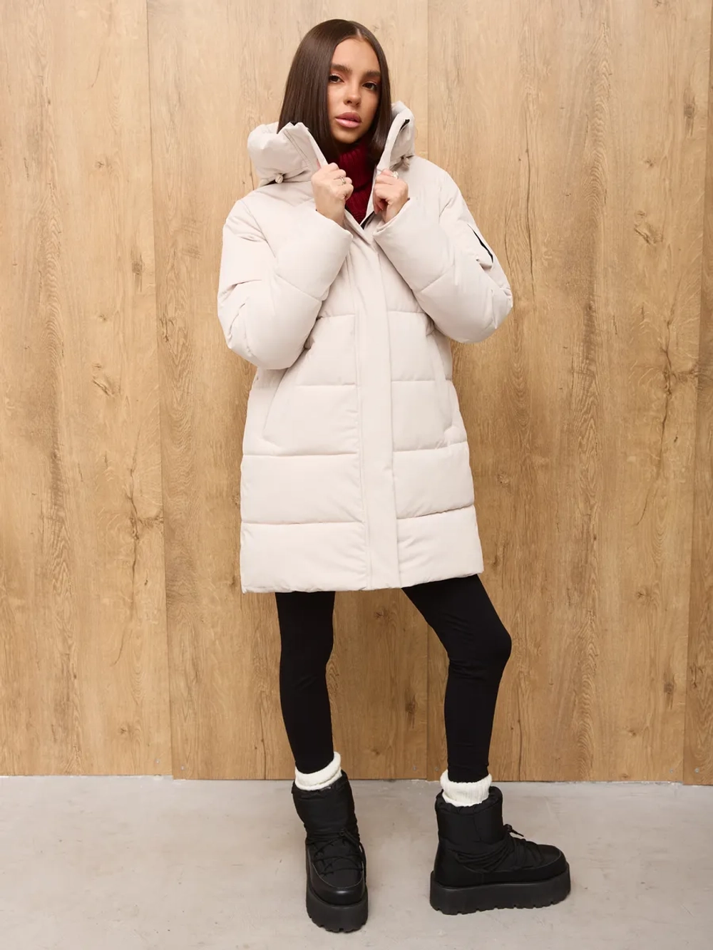 Куртка зимняя удлиненная с капюшоном