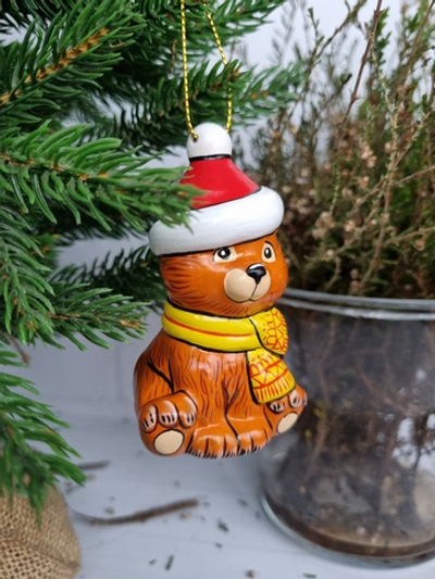 Медвежёнок ёлочная игрушка из фарфора