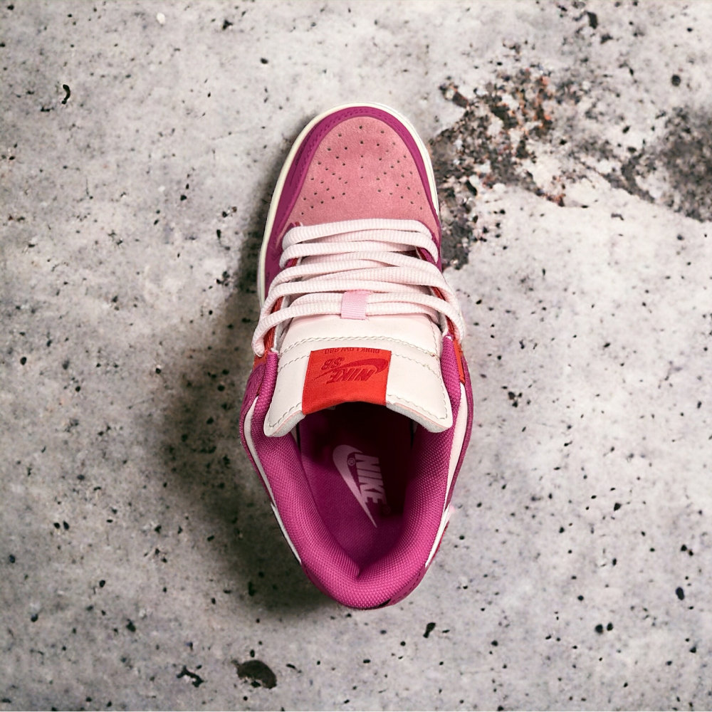 Nike SB Dunk Low • Barbie