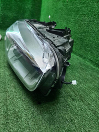 Битая Фара правая BMW X1 F48 (2015-2019) LED