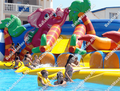 Надувной наземный аквапарк «Аквасфера» с бассейном, 20x18.5x7 м.