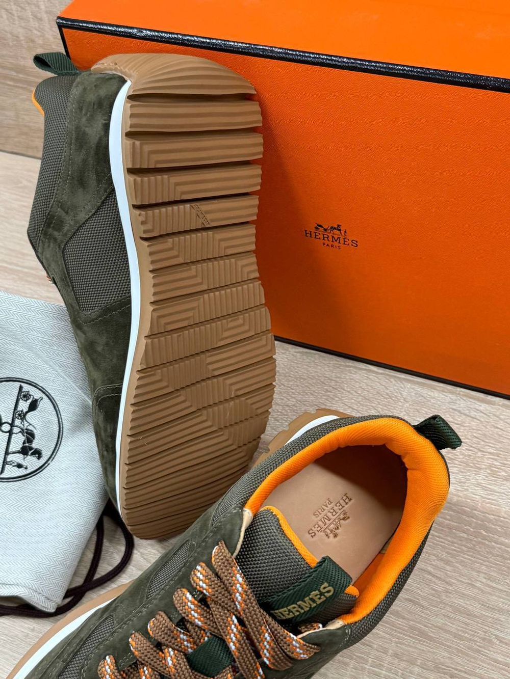 Кроссовки Hermes