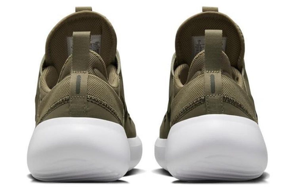 Кроссовки Nike