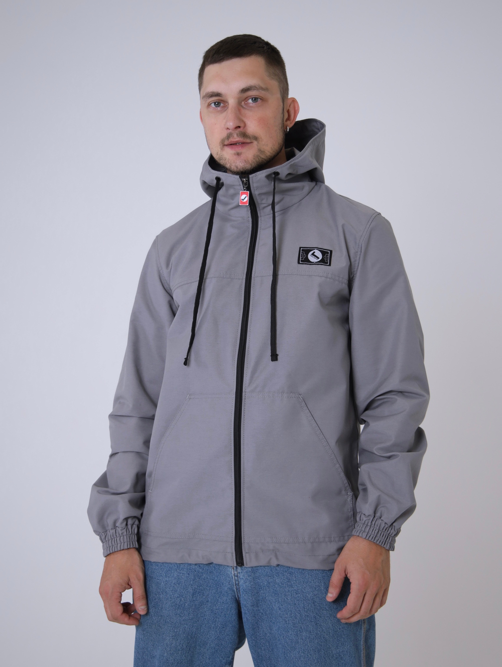 Ветровка легкая Город Горький серая серый