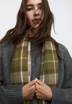 STRADIVARIUS Клетчатый шарф, оливково-зеленый