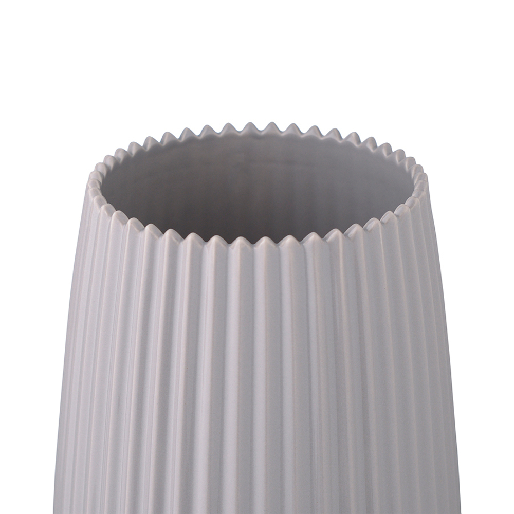 Ваза темно-серого цвета из коллекции edge, 20 см