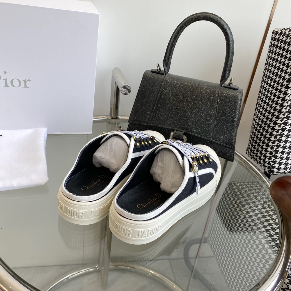Christian Dior Walk'n'Dior Sneaker