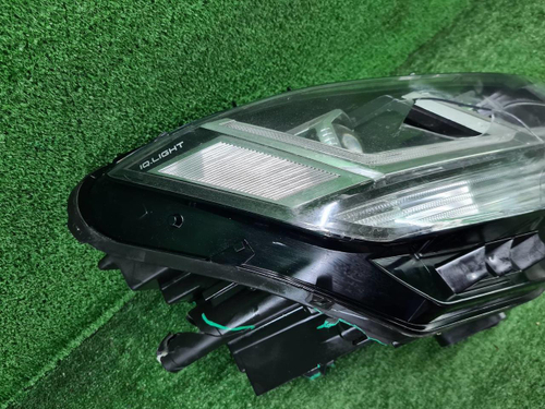 Битая Фара правая VW Teramont (2021-н.в.) LED