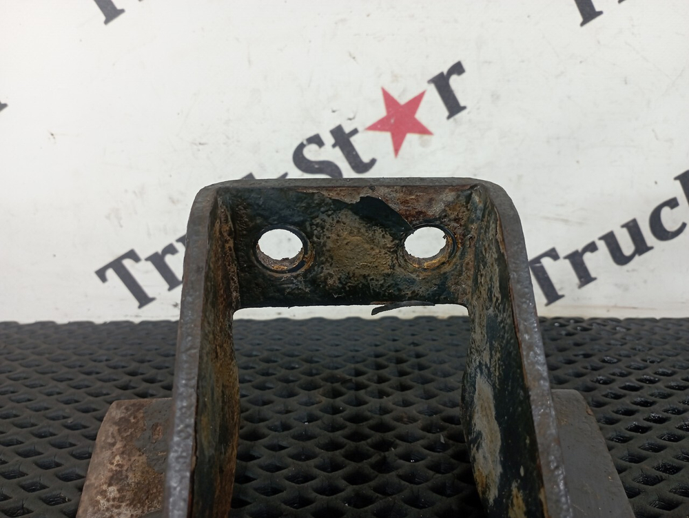 Кронштейн крыла заднего 2020 г.