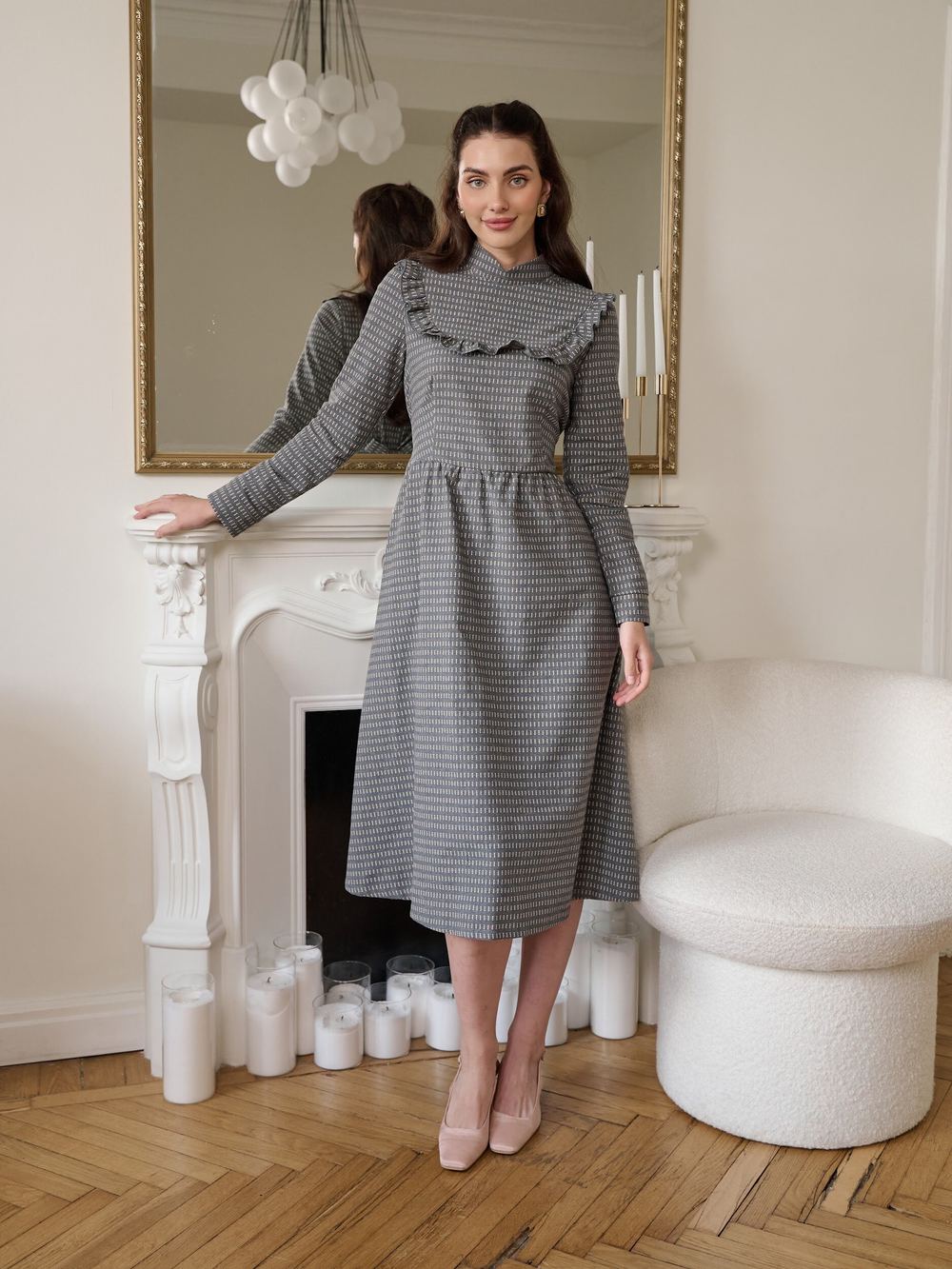 Платье с вшитой манишкой