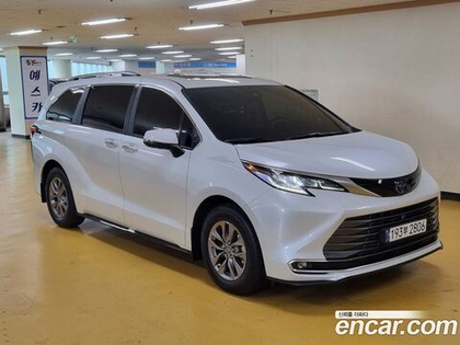 Toyota Sienna 4 Generation 2.5 Hybrid AWD (03.2023)