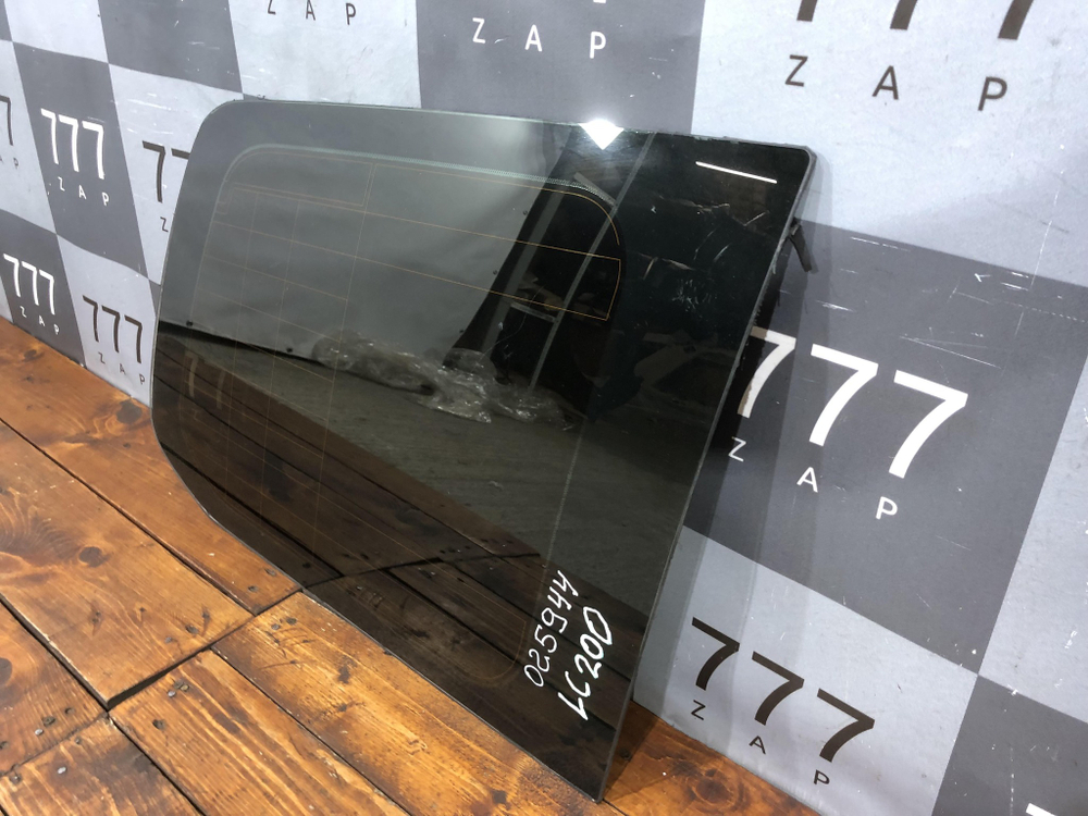 Стекло багажника правое Toyota Land Cruiser 200 07-21 Б/У Оригинал 6271060E50