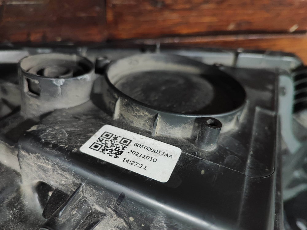 Фара правая LED Chery Tiggo 8 18-нв Б/У Оригинал 605000017AA