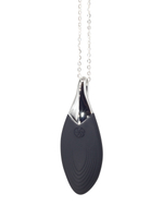 Вибро-кулон Liberty Leaf Black 9300-02lola