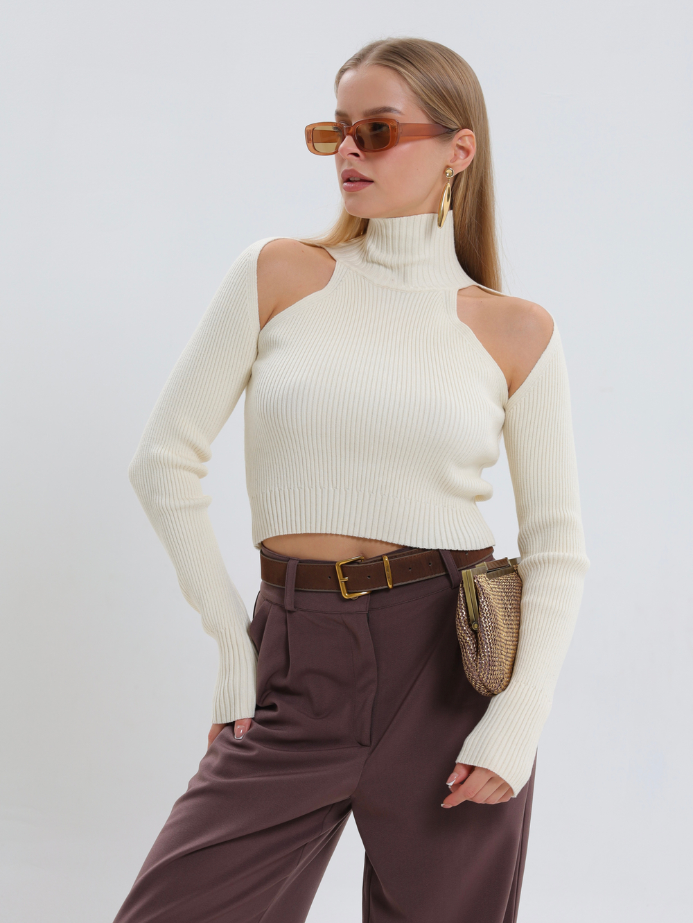 Лонгслив с двумя плечами