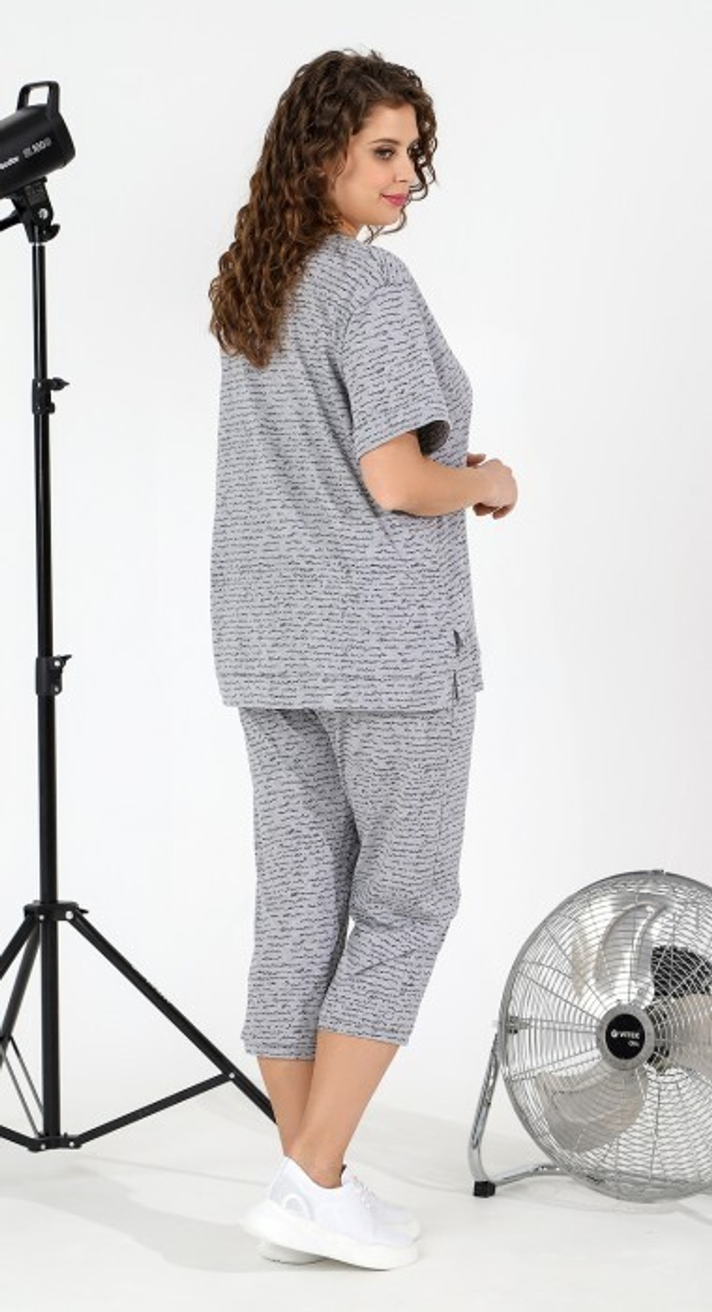 Пижама женская "Письмена" бриджи+футболка К-770