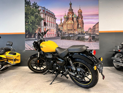 Royal Enfield Meteor 350 Fireball Yellow