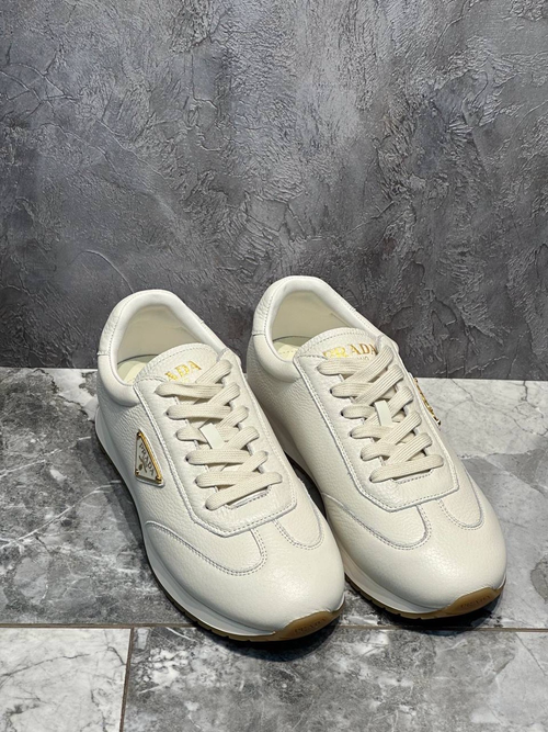 Кроссовки Prada