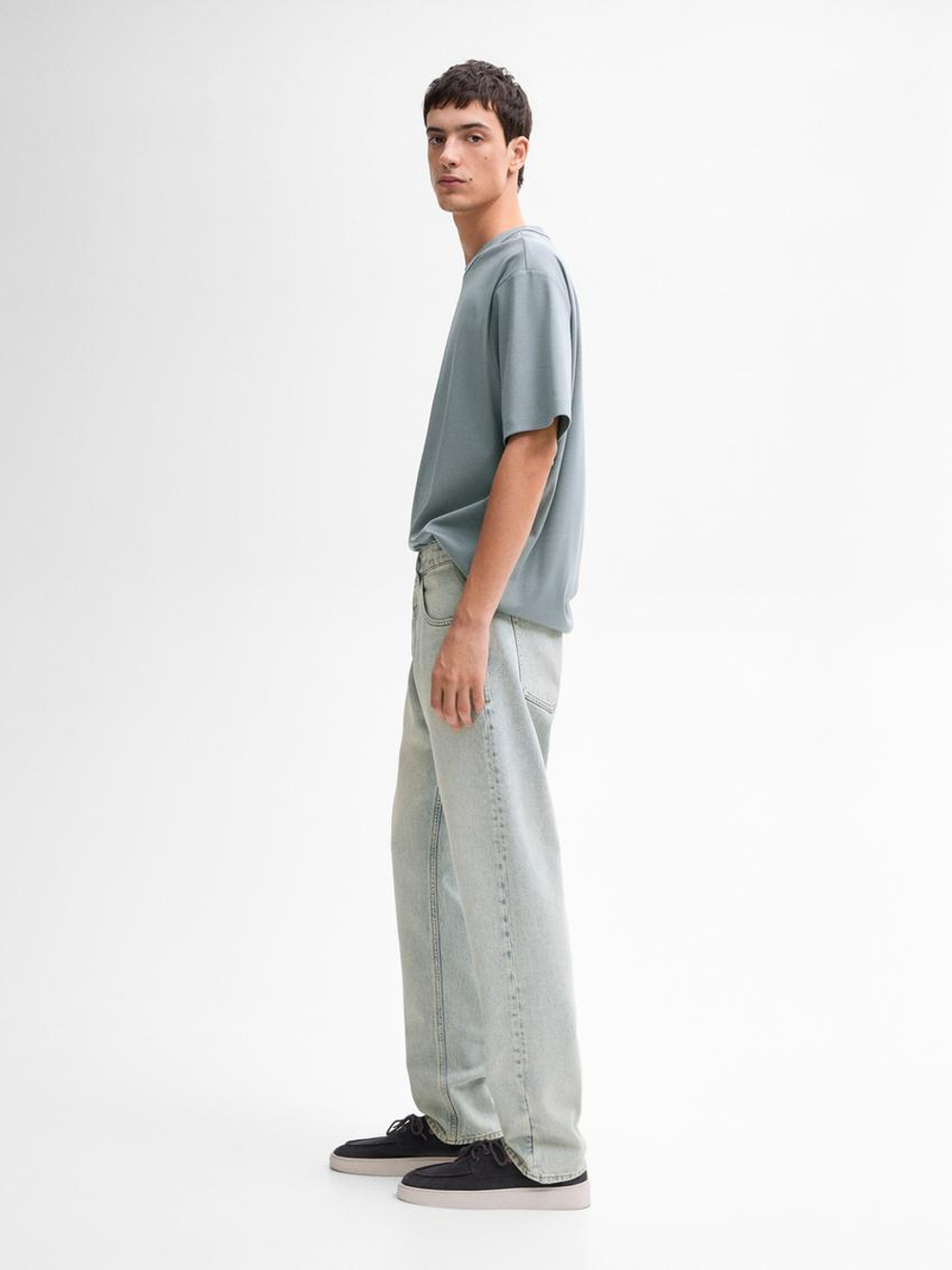 Massimo Dutti Джинсы свободного кроя из ткани с эффектом потертости, серый