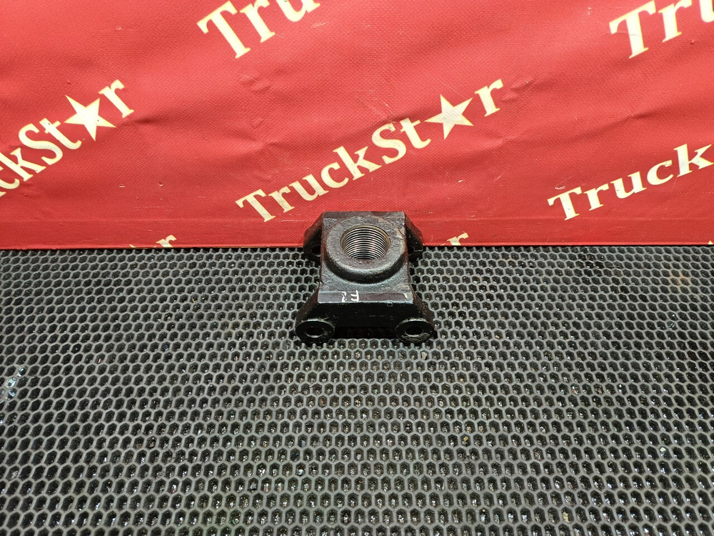 Кронштейн буксировочный 2023г