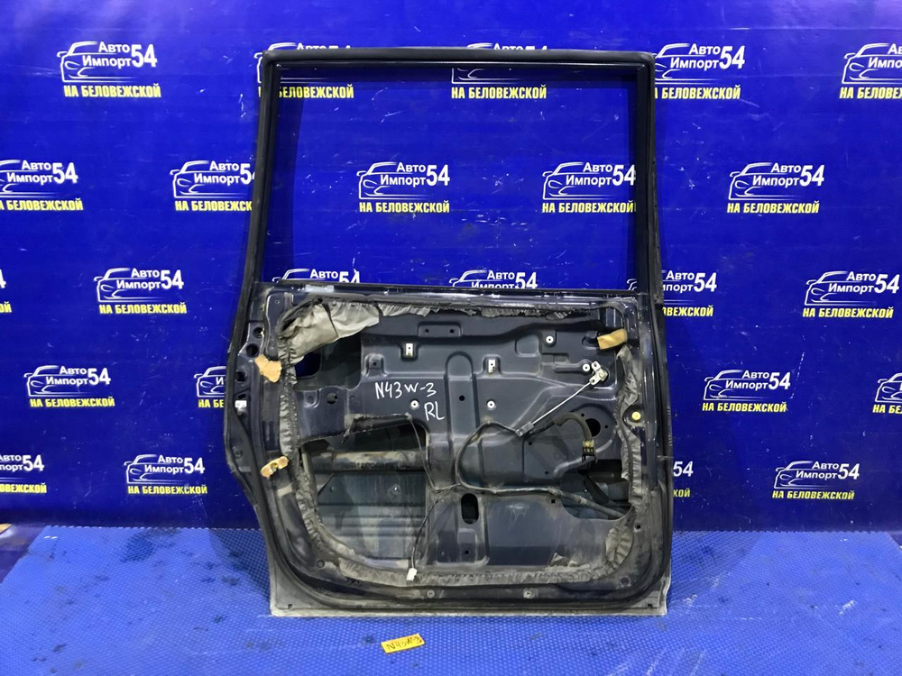 Дверь задняя левая MITSUBISHI CHARIOT 1994