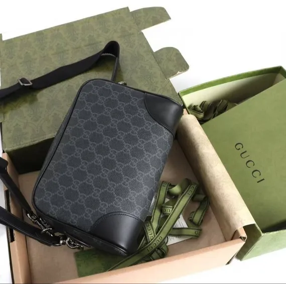 Сумка GUCCI GG Small Emblem Crossbody