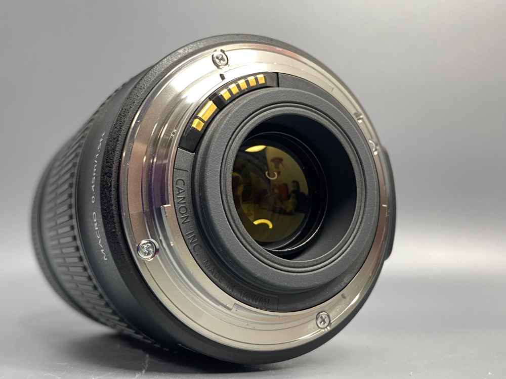 Canon EF-S 18-135mm 3.5-5.6 IS