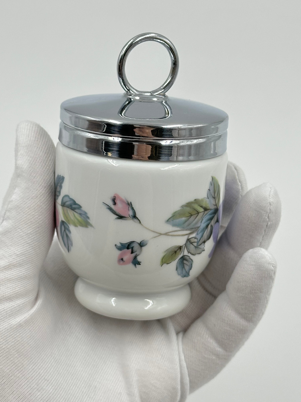 Кодлер Royal Worcester, June Garland