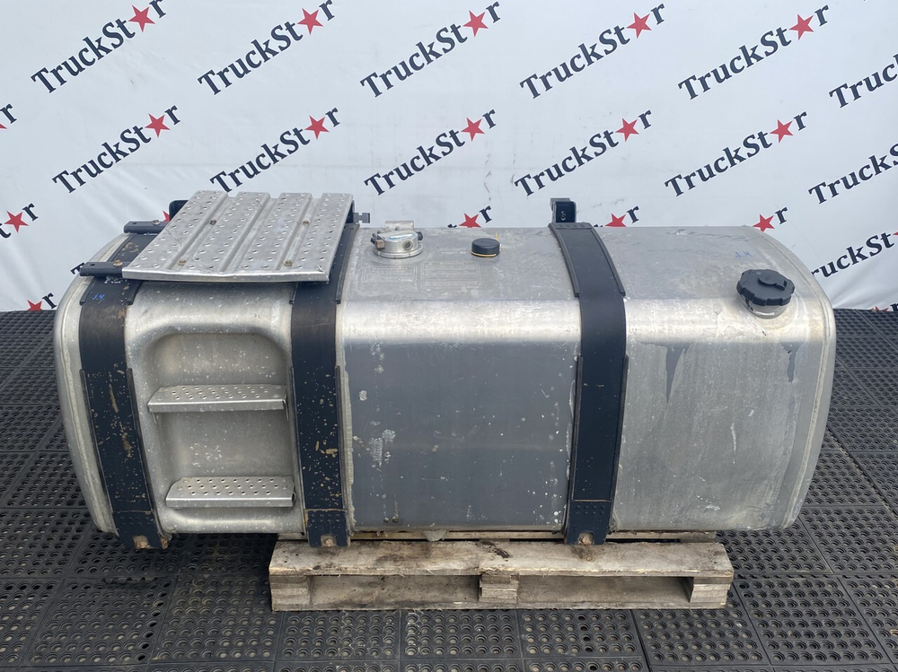 Бак топливный 800 L 2023 год.