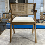 Стул из дерева - KOOBY с подлокотниками