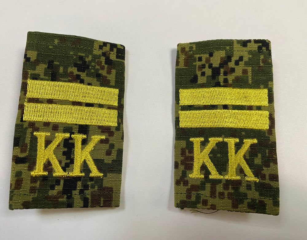 Фальшпогоны с вышитой желтой «КК» мл. сержант